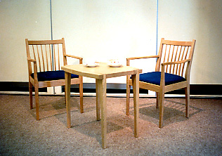 dining chair #903:椅子2、テーブル1のセットの全景